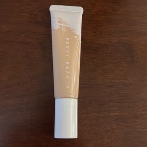 Fenty beauty pro filt’r foundation shade 230